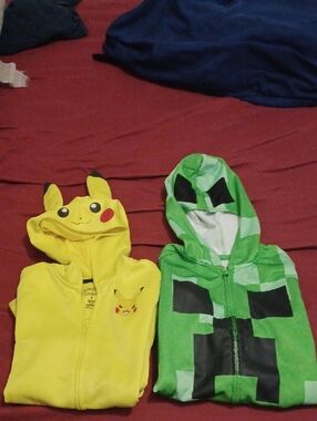 Bundle Of 2 Jumping Beans Zip-Up Jackets Hoodies Size 8
